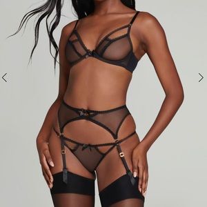 Agent Provocateur Fia garter belt size AP 2